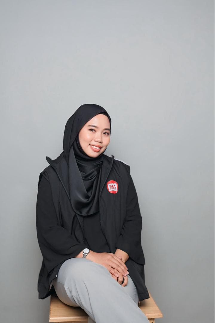 Marlina Binti Murphy - Managing Director